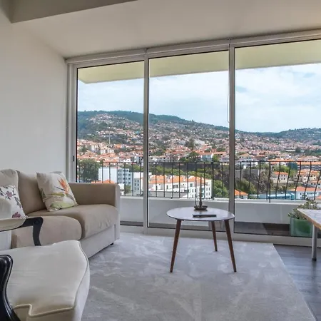 Elias Garcia The Beauty *