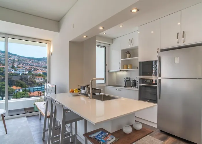 Elias Garcia The Beauty