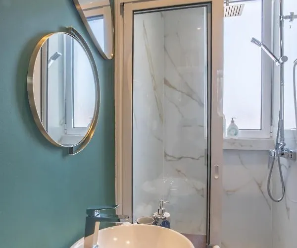 Elias Garcia The Beauty アパート